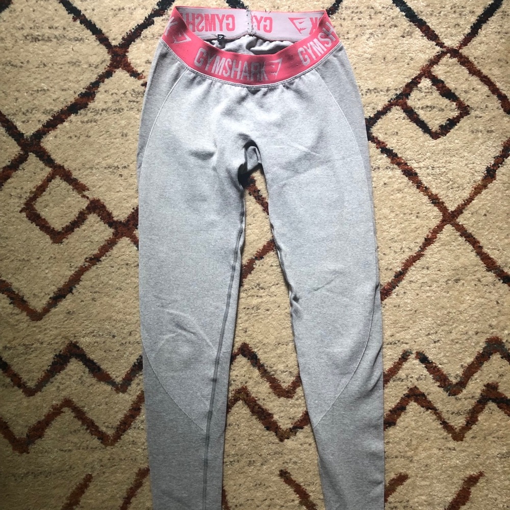 Gymshark Flex Leggings in Grey with pink band
